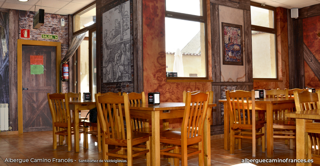 albergue-camino-frances-comida-comedor